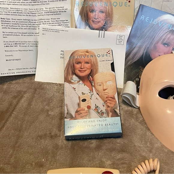 Vintage 1999 Rejuvenique System Linda Evans Facial Toning Kit/ Mask & VHS Works - Picture 7 of 12